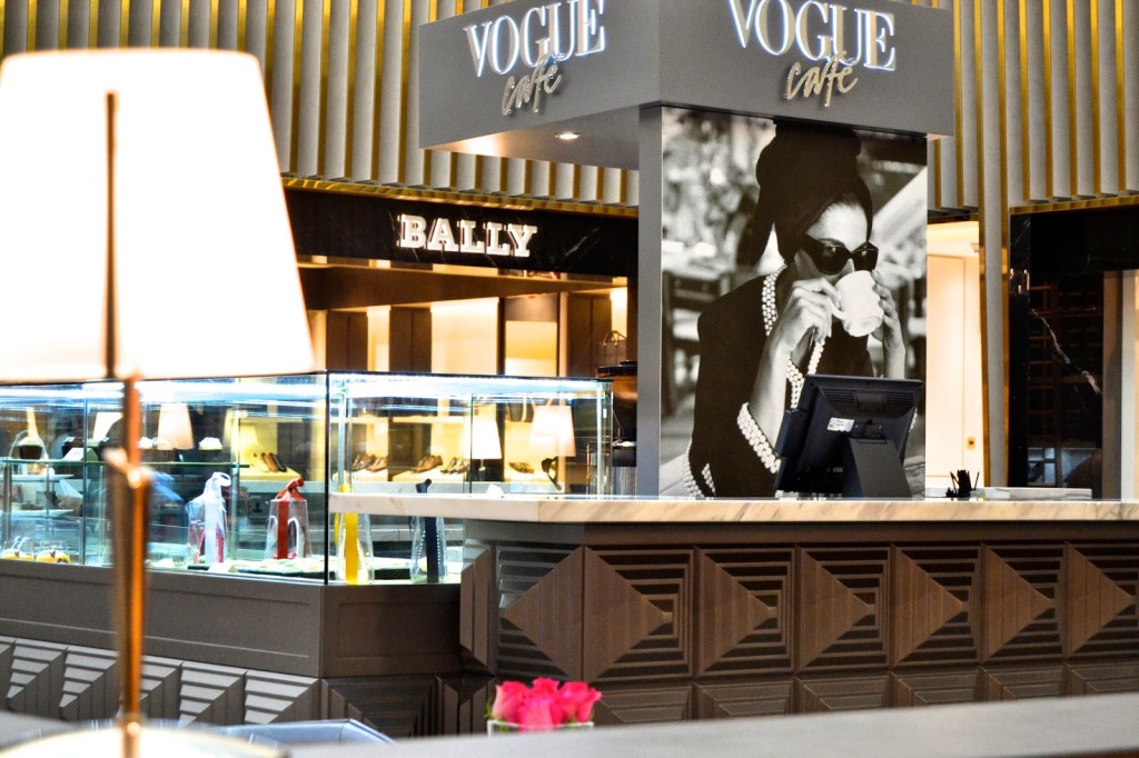 Vogue Cafe al Shoe Level District Dubai