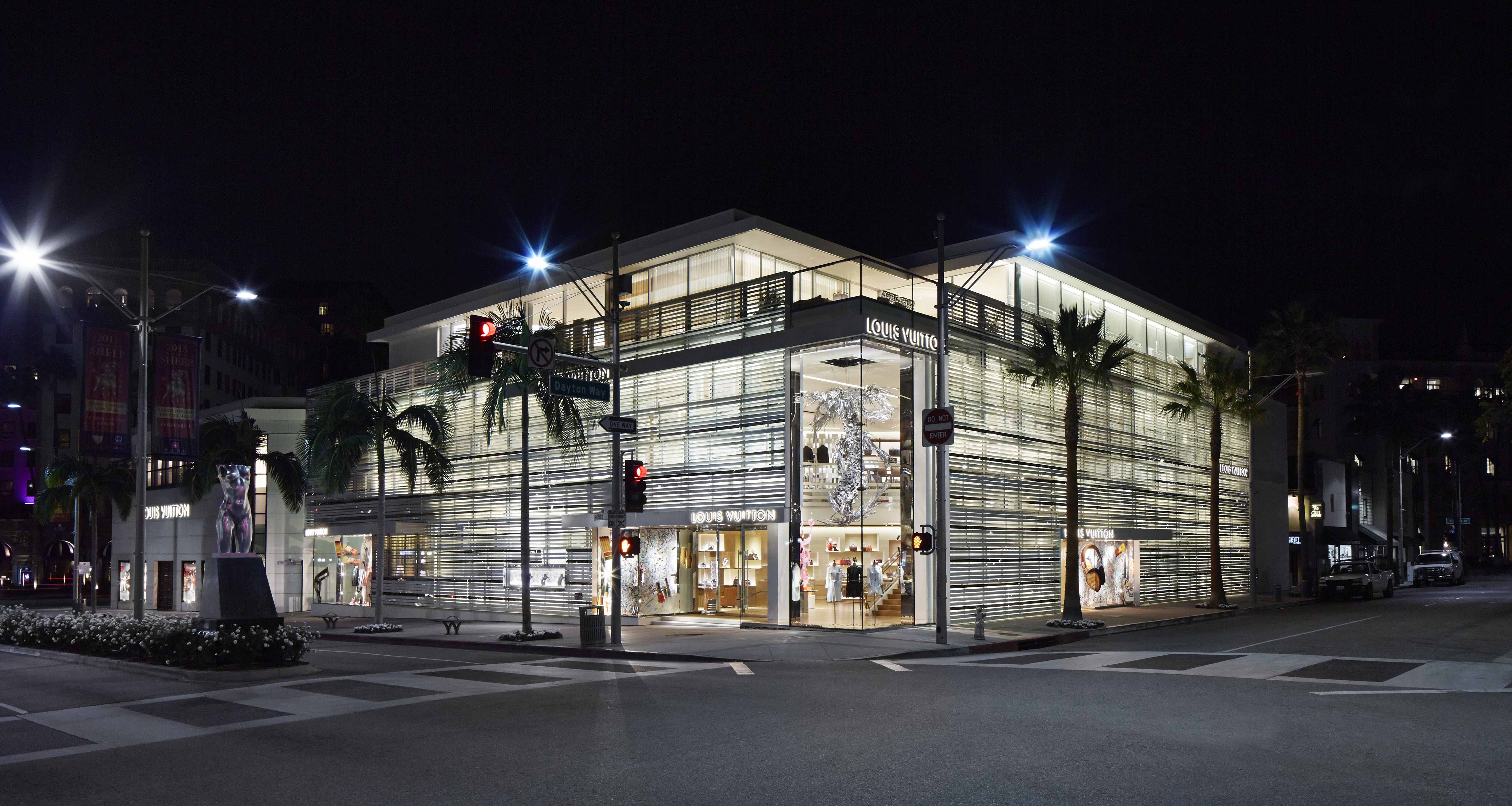 LOUIS VUITTON 295 N Rodeo Dr Beverly Hills, CA 90210 on 4URSPACE retail  profile