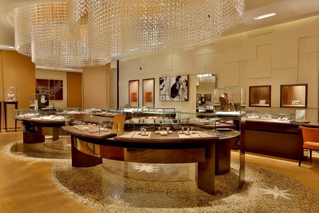 Bulgari boutique DFL Emporio New Delhi