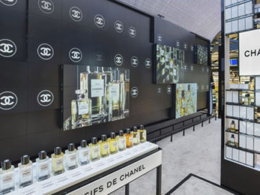 chanel corner airport barcellona