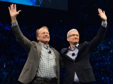 tim cook john chambers